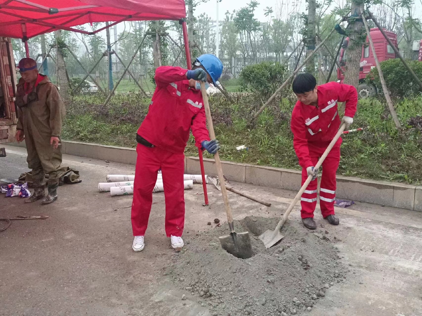 昌宁管道疏通哪家好】及时进行市政管道清淤